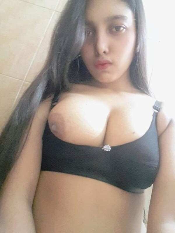 Very cute big boobs babe indian porn star show big tits mms