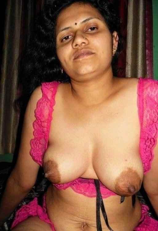 Very hot mature indian bhabi nude women photos full nude pics (3)