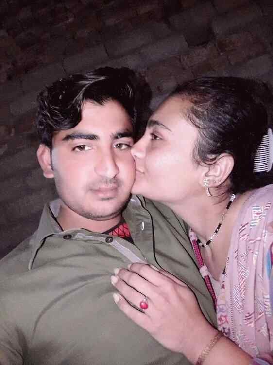 Very beautiful paki lover couple x vedeo get fuck mms