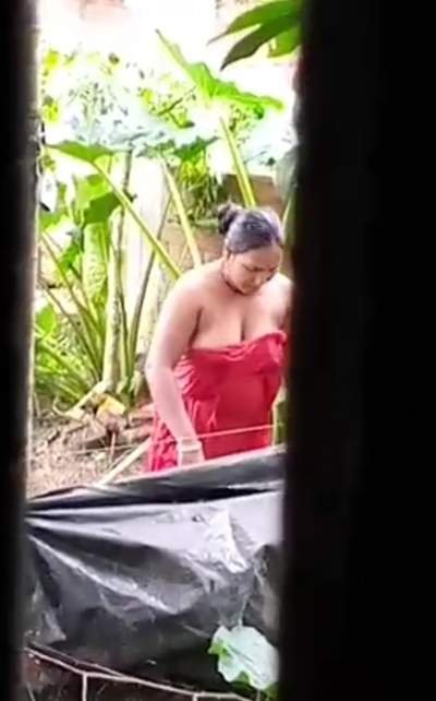 Big boobs desi bhabi xxxx desi video outdoor nude bathing
