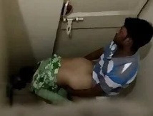 Sexy college lover couple dasi xxx video fucking in public toilet
