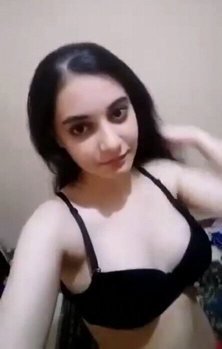 Extremely cute pai girl pakistan beegcom show nice tits mms