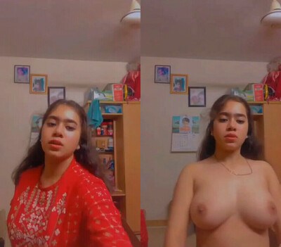 Very-hot-girl-xxx-indian-pron-showing-big-tits-bf-viral-nude-mms.jpg