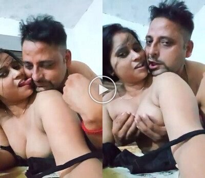 xxx-indian-mms-very-horny-sexy-couple-having-viral-mms.jpg