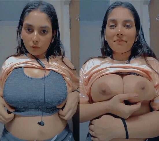 Hottest-beauty-babe-niks-indian-com-new-showing-big-tits.jpg