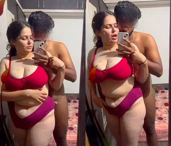 Super-hottest-pak-bhabi-pakistan-xnxx-video-sex-with-son-HD.jpg